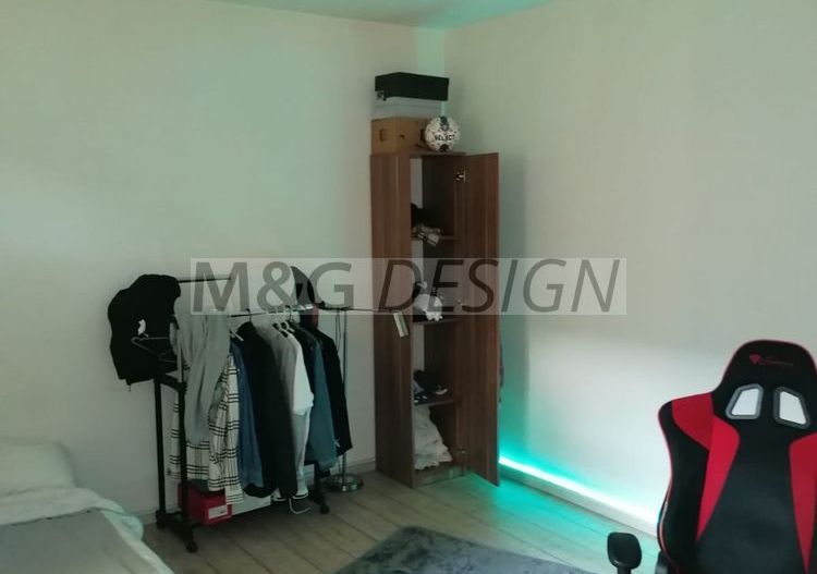 Apartament 1 camera Dambovita curte comuna - Poză 3