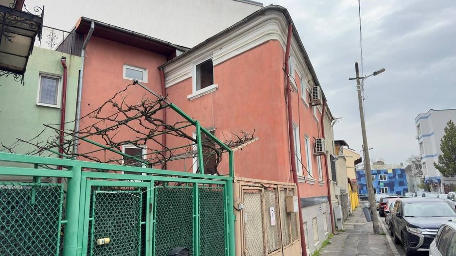 Vila cu 4 camere D+P+1 | Piata Unirii | Bd. Marasesti | 2 locuri parcare - Poză 12
