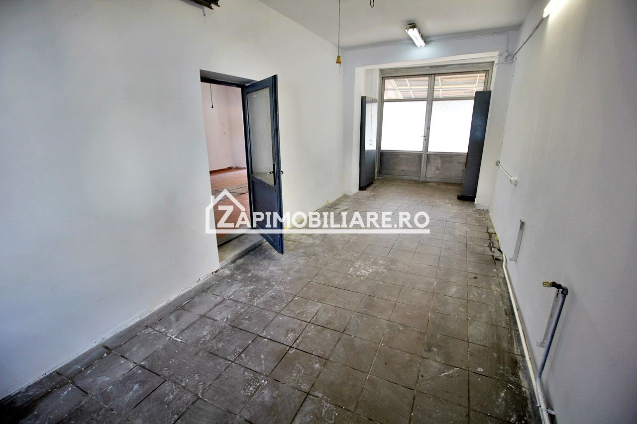 Spatiu Comercial zona Gh.Doja,70 mp.2 parcari private - Poză 3