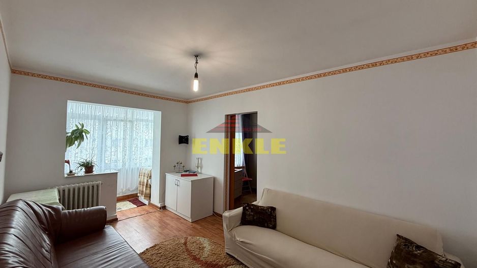 Apartament 2 camere de vânzare, zona Scolii 7. - Poză 1