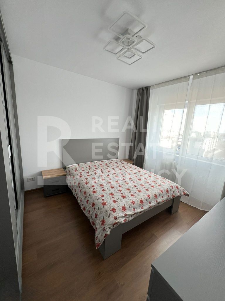Vânzare, apartament 2 camere, zona Titan - Poză 5