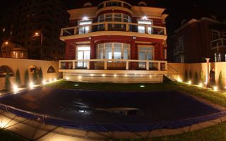 VILA DE LUX CU PISCINA IN ZONA HERASTRAU - Poză 1