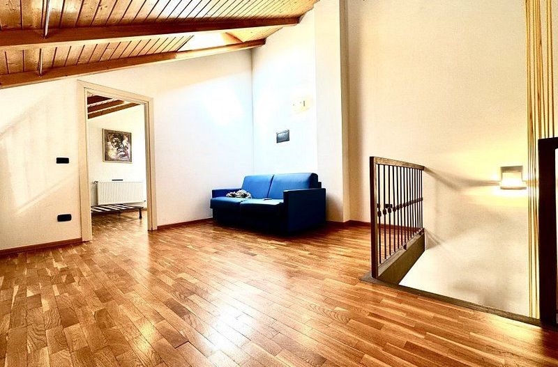 Apartament în Piața Unirii - renovat - mobilat și utilat - Poză 19