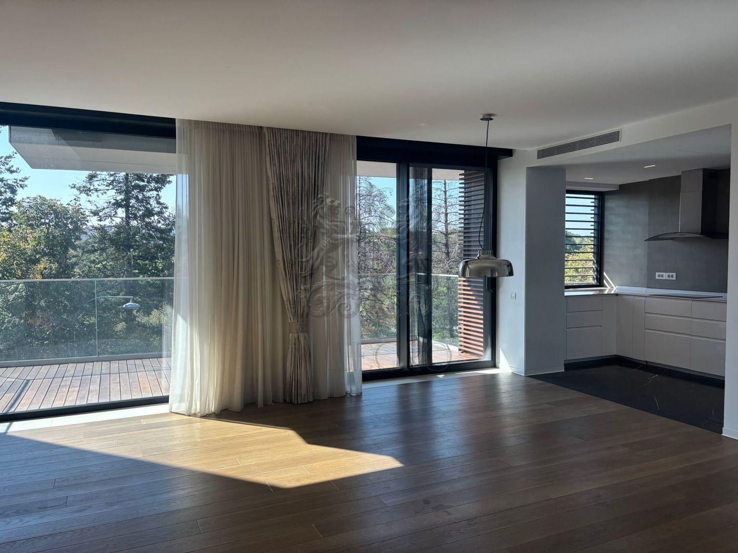 One Charles De Gaulle | Inchiriere | Apartament 4 Camere | Parcare - Poză 1