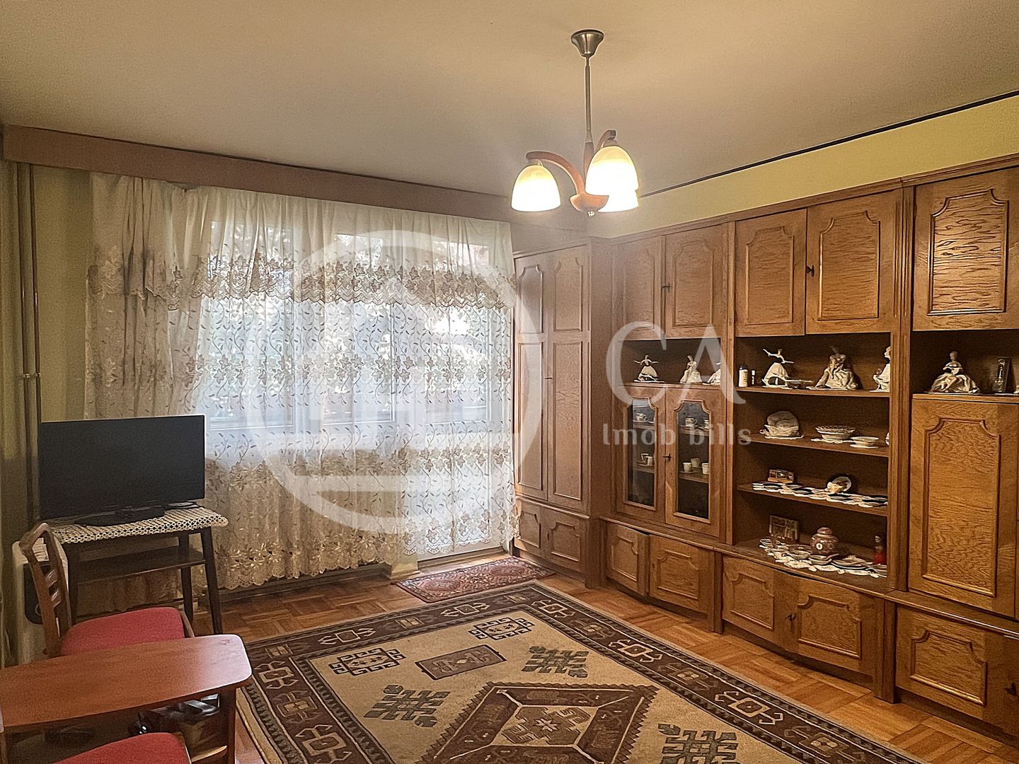 Apartament cu 3 camere de vanzare Central, Oradea. - Poză 1