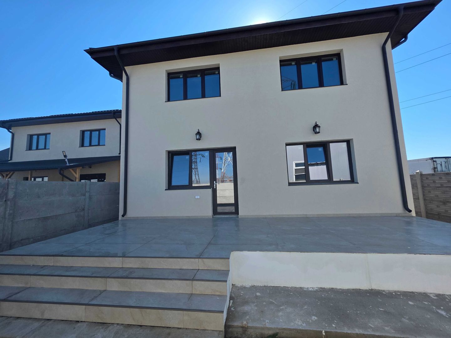 Casă P+1E modernă, situată în zona Damila-Selgros. - Poză 7