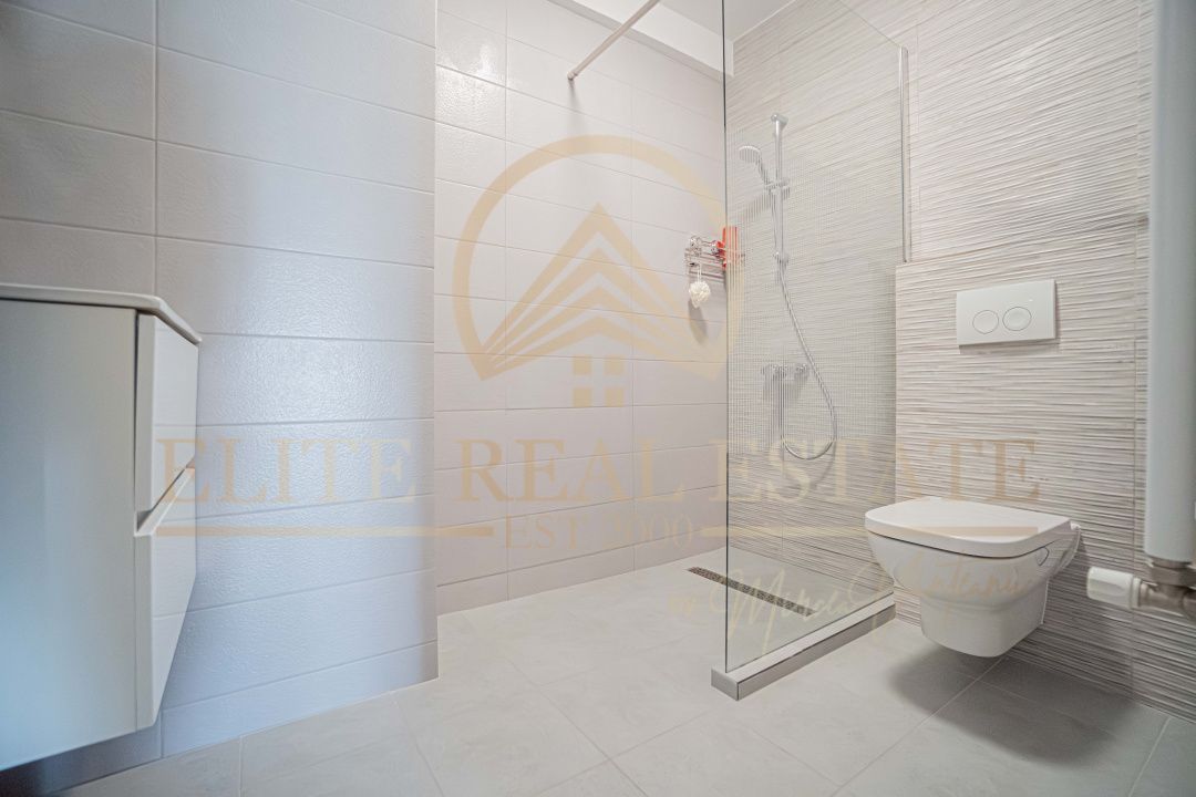 Mamaia - Apartament cu 3 camere, mobilat si utilat, vedere superba. - Poză 17