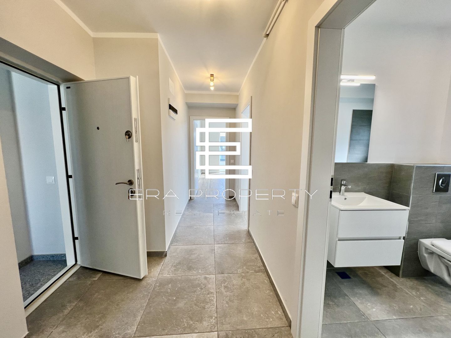 Penthouse 4 camere, 103 mp -intabulat - zona Aeroport Sibiu - Poză 3