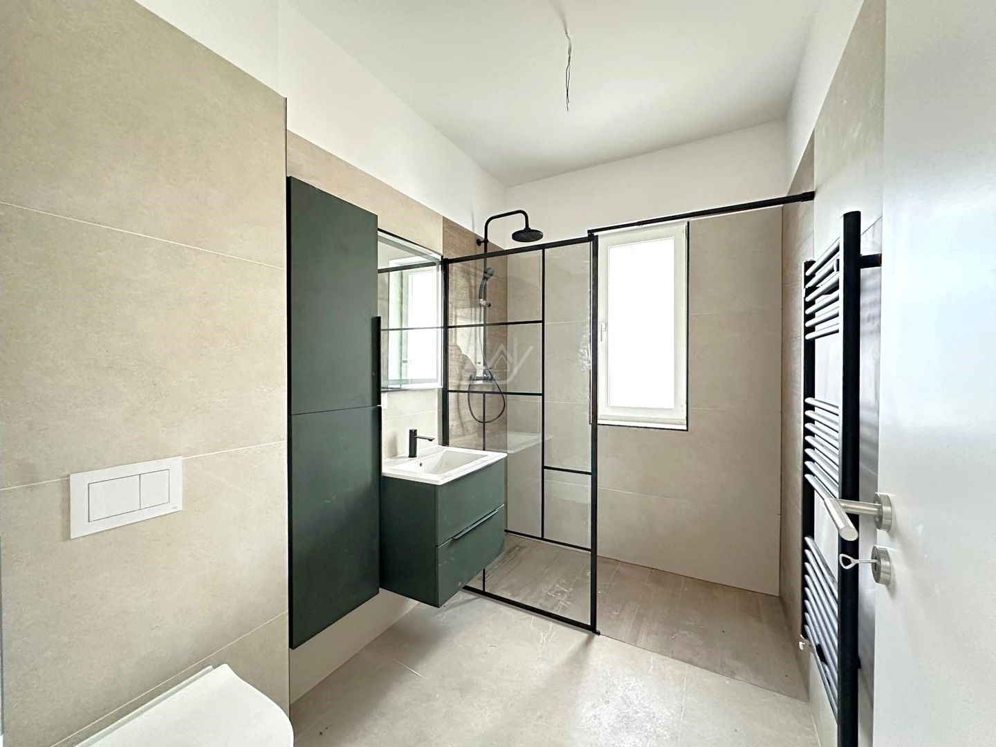 Ap pe 2 niveluri. Decomandat. 2 locuri de parcare. - Poză 6