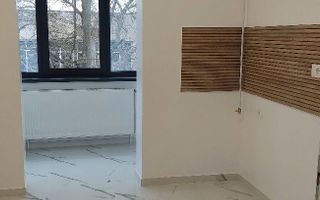 🏡 Apartament 2 camere decomandat, etaj 2, zona Liceu Auto SID V - Poză 1