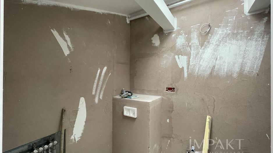 Spatiu comercial ultracentral cu vitrina si intrare direct din strada - Poză 10