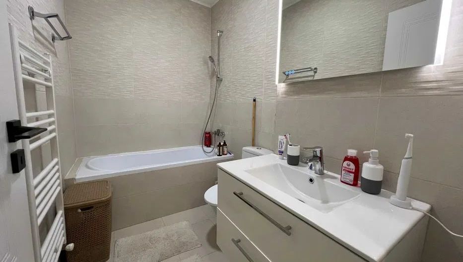 Apartament 1 Camera Modern De Inchiriat | Park Lake | Balcon 7mp | Iulius Mall - Poză 4
