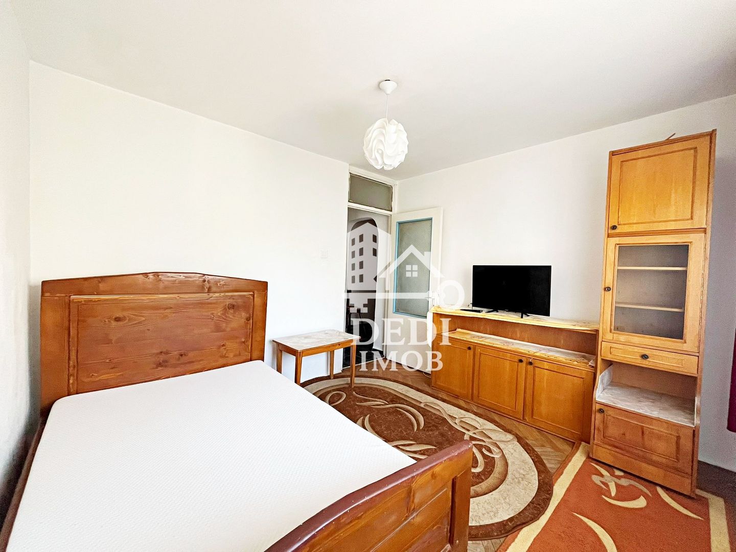 Apartament 3 camere de vanzare in zona Rogerius, Oradea - Poză 3