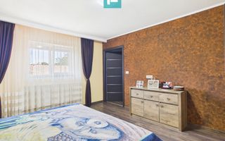Casă și clădire de apartamente la Orțișoara - Poză 33