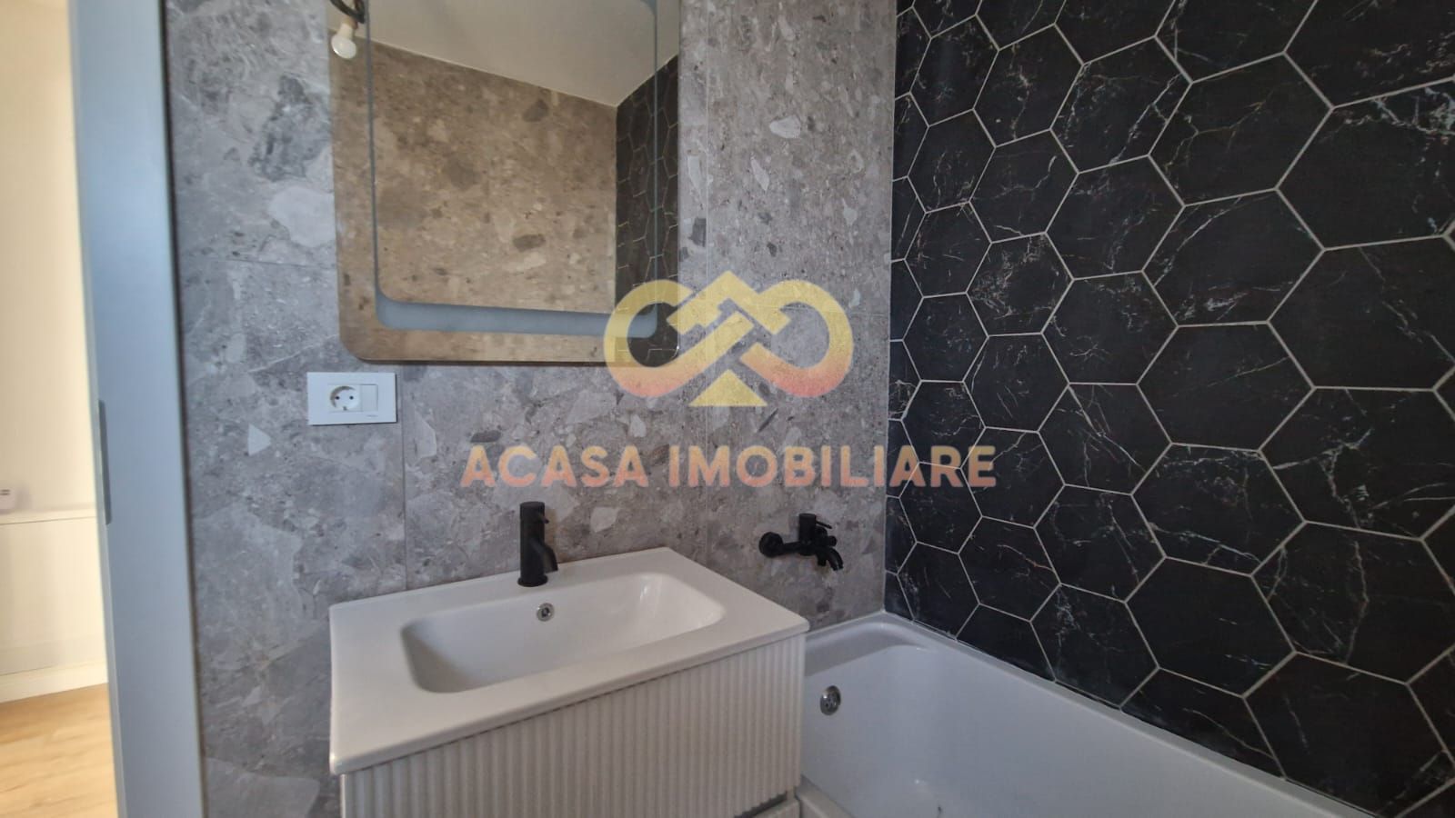 FINALIZAT APARTAMENT 3 CAMERE  GRADINA   PARCARE  BUCIUM VISAN - Poză 7