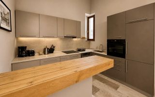 Apartament premium, central, parcari incluse - Poză 4