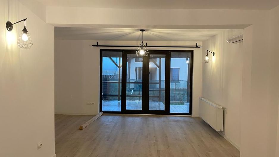 Vilă modernă 6 camere în Băneasa – Henri Coandă, curte proprie, dispon - Poză 4