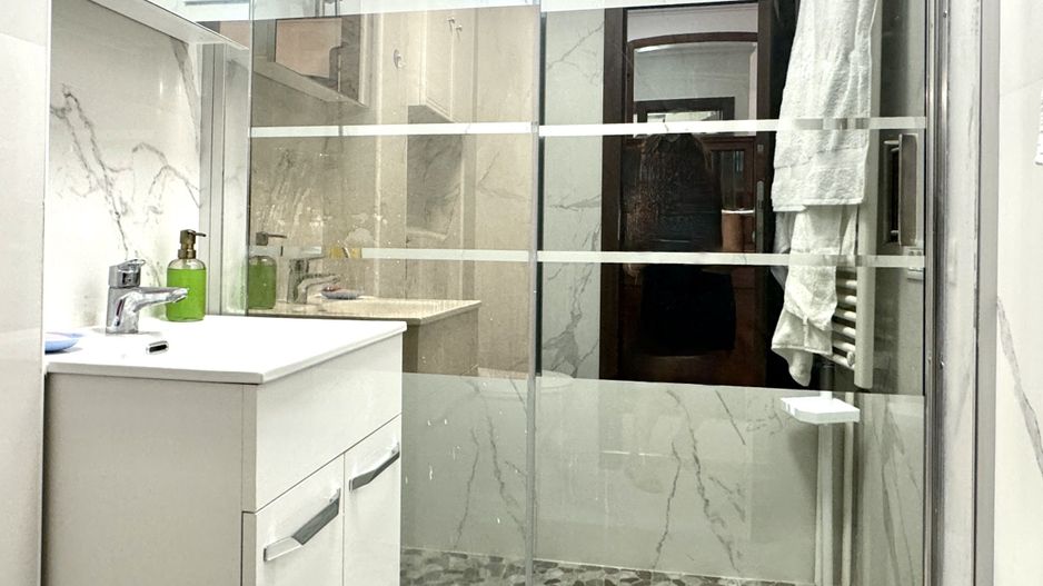 Apartament 2 camere, renovat, pet friendly, zona Central- Piata 700 - Poză 14