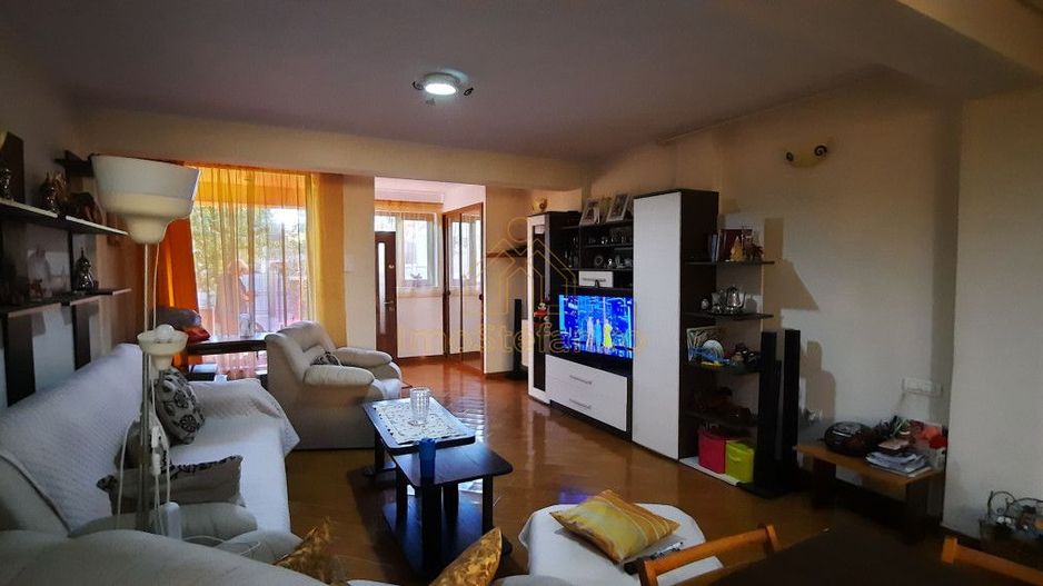 Coiciu | Vila cu toate facilitățile necesare și localizare excelentă! - Poză 12