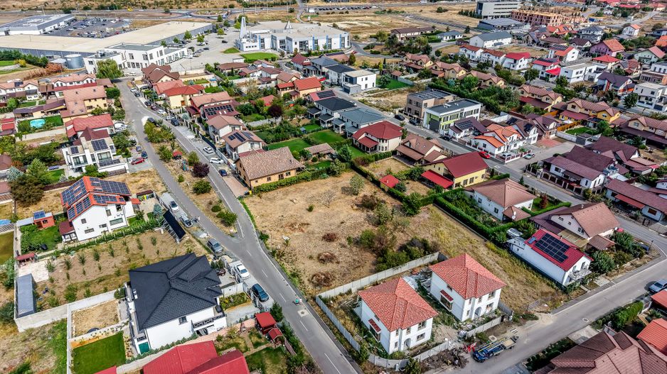 Două parcele de teren disponibile | Via Carmina | Str. Cassia - Poză 5