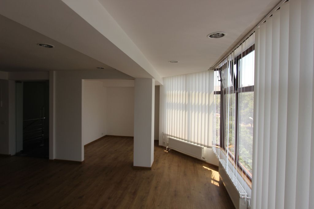 Imobil birouri in zona ultracentrala - Poză 2