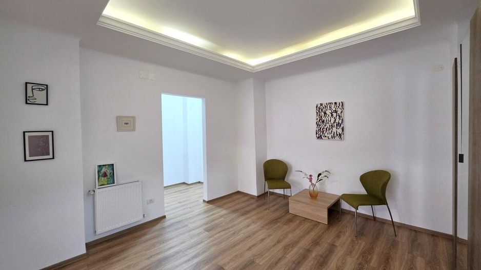 Piata Romana, 4 camere 138 MP total, Etaj 2/9, renovat - utilat, liber - Poză 27