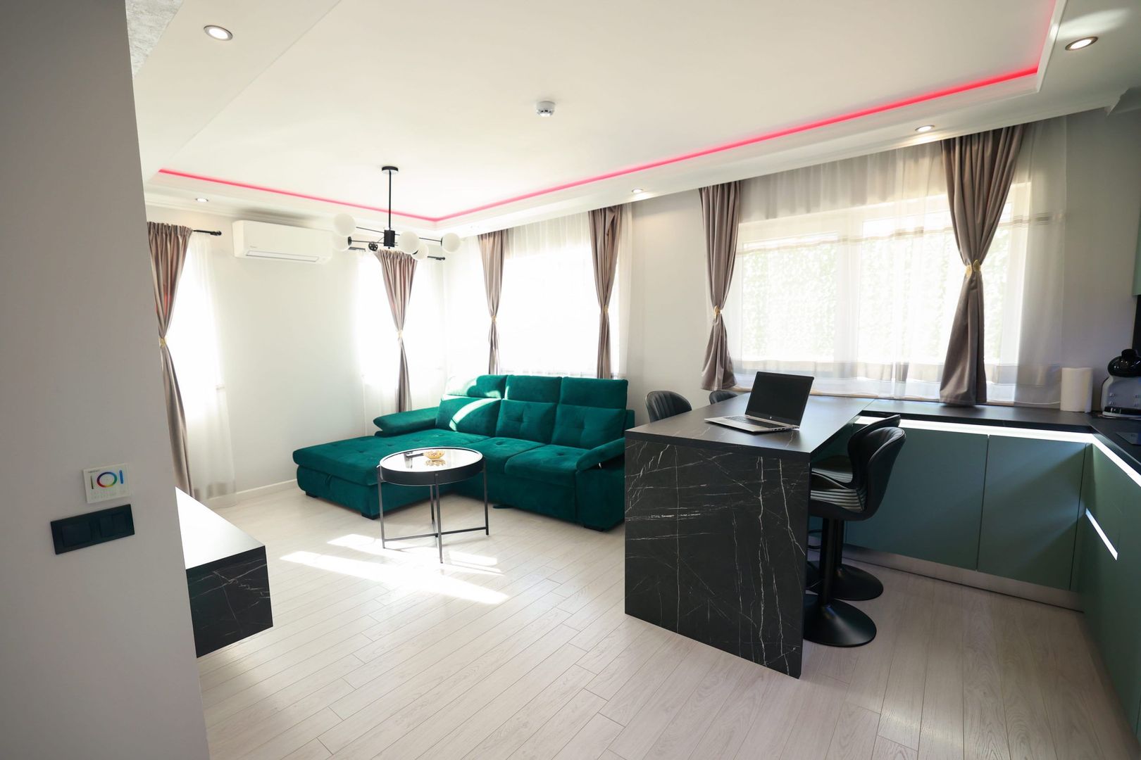 Apartament PREMIUM 2 camere 50 mp - Parcare - Iulius Mall - Poză 1