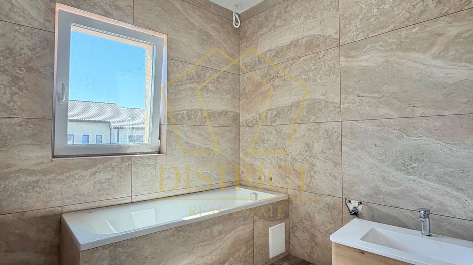 Duplex cu 5 camere si 2 bai, 470 mp teren si 115 mp utili in Ghiroda. - Poză 24