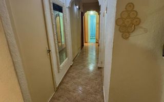 De Vânzare - Apartament 3 Camere, Strada Decebal - Poză 11