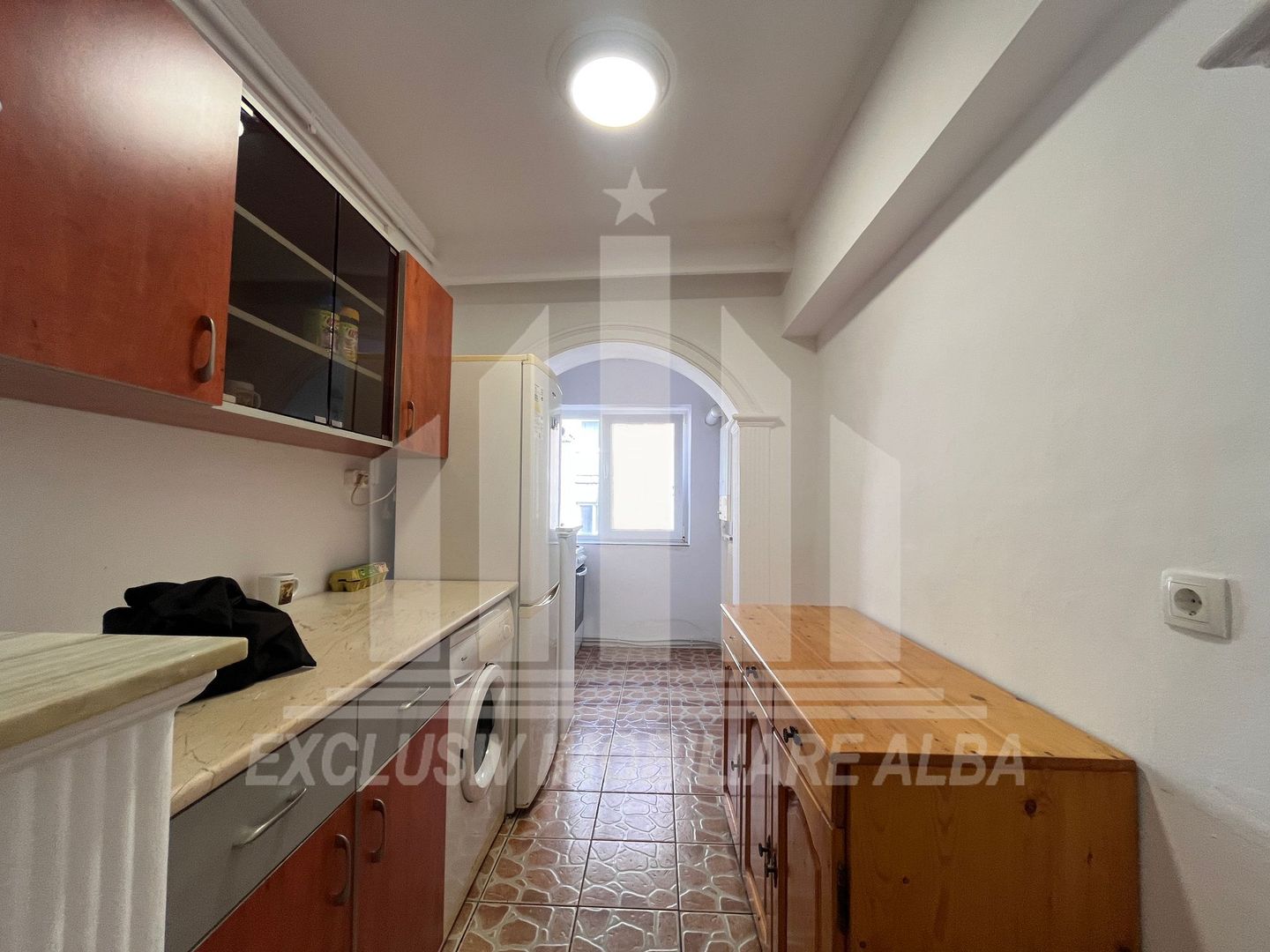 Garsoniera de vanzare, zona Cetate, etaj 1 - Poză 3