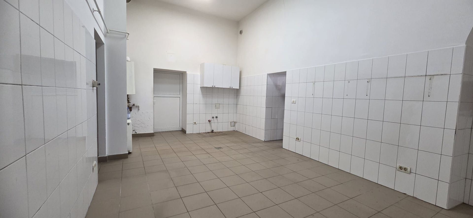 Spatiu comercial de inchiriat – fosta Pizzeria Unirii, Lugoj - Poză 10
