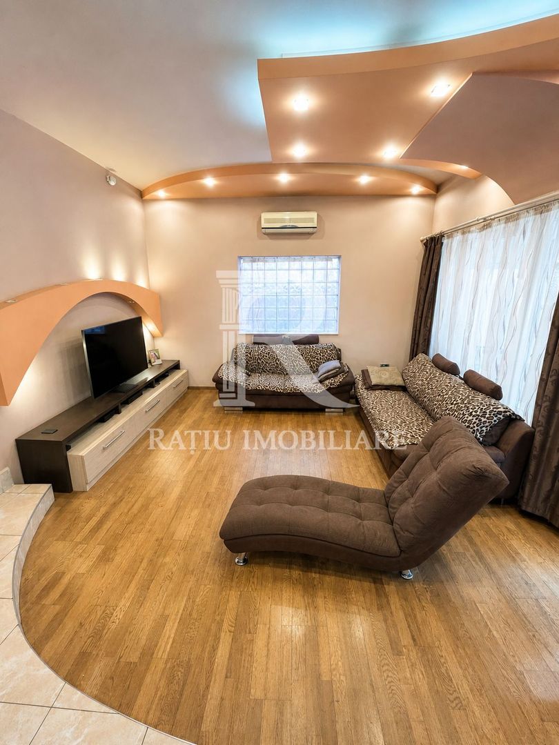 Casă elegantă de vânzare | Complet mobilată și utilată | Oradea - Poză 8