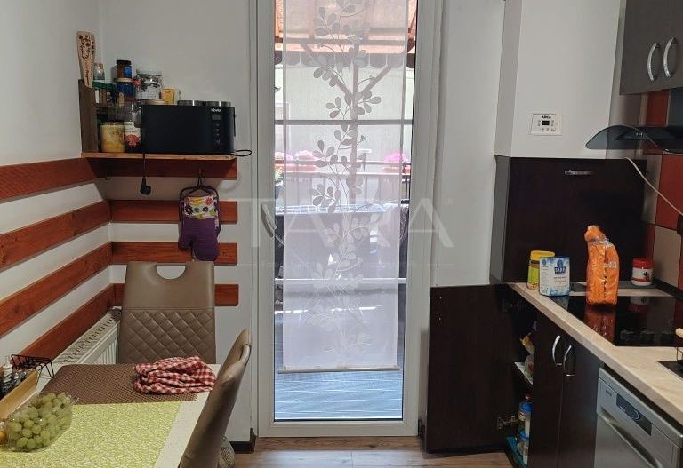 Apartament spațios cu terasă de 20 mp – zonă de case, liniște totală. - Poză 2