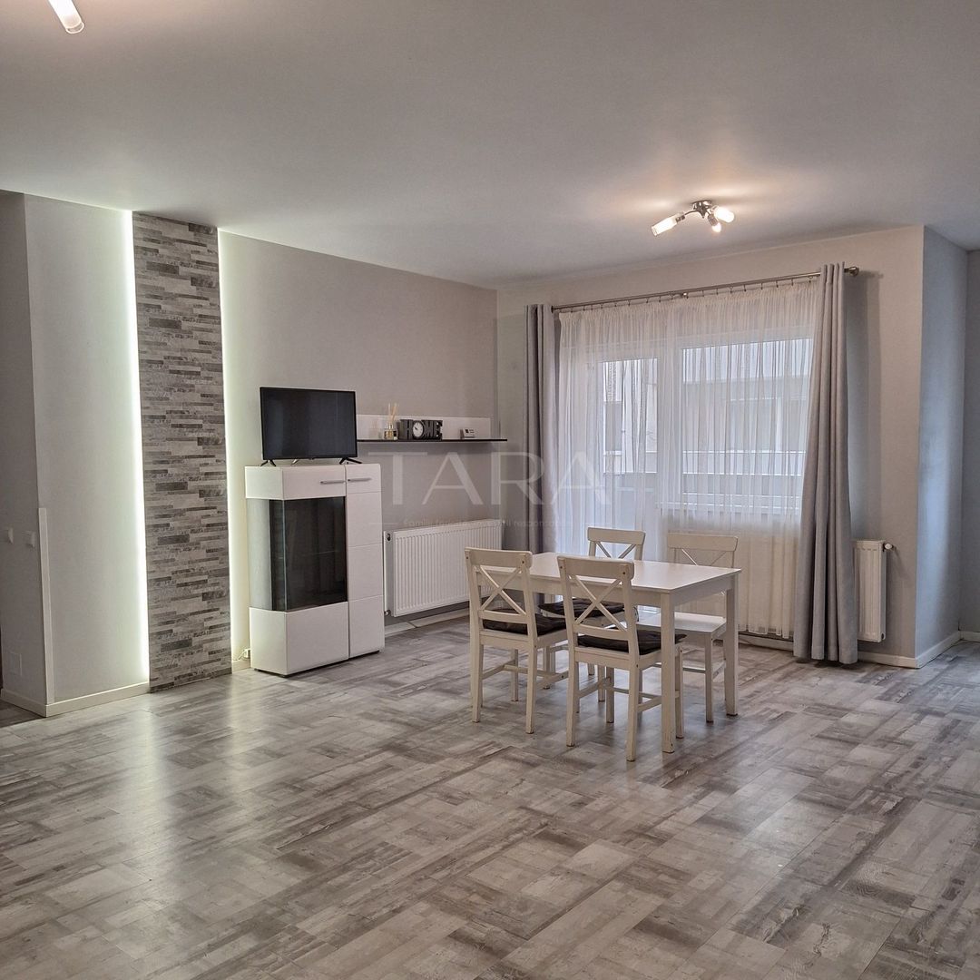 Apartament cu 2 camere, balcon și dressing, zona Terra, Florești. - Poză 3