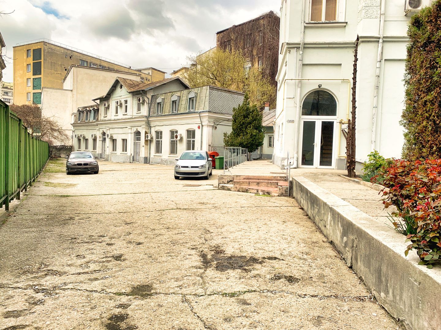 NOU-INCHIRIERE CLADIRI-CALEA VICTORIEI-CEC-TEREN 1300MP - Poză 3