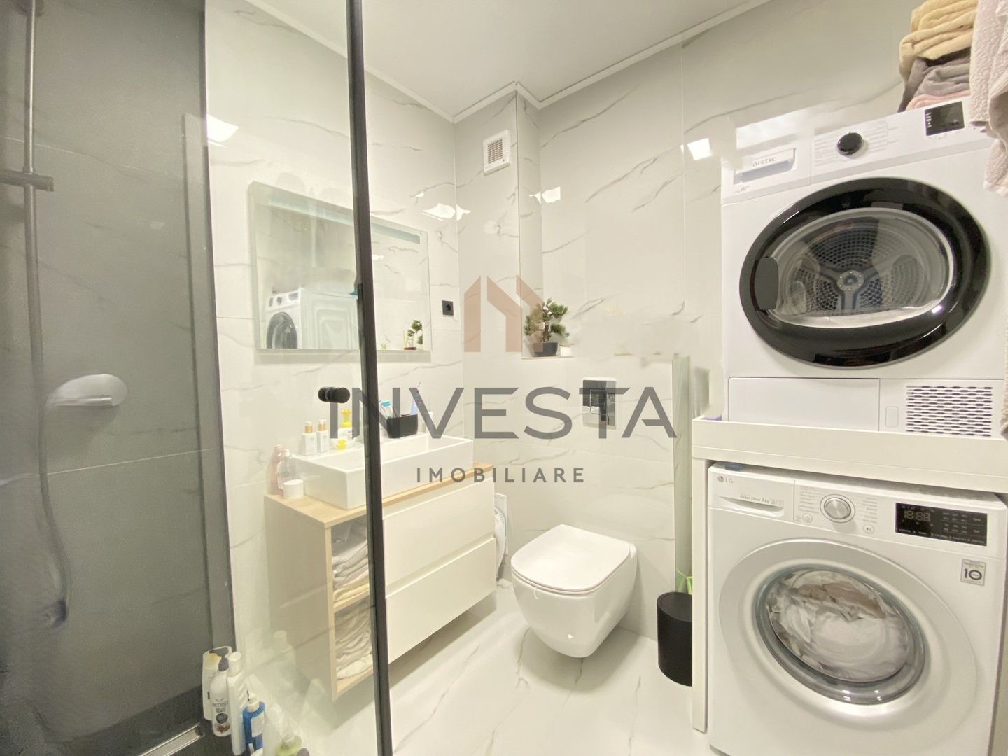 Apartament cu 3 camere si terasa, ansamblul Luminia, Europa - Poză 8
