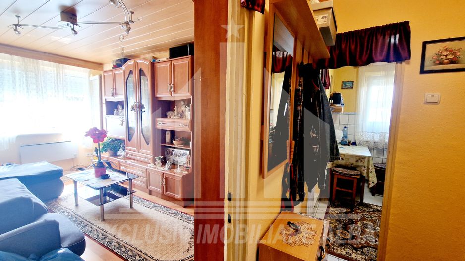 Apartament 2 camere in Cetate - Poză 1