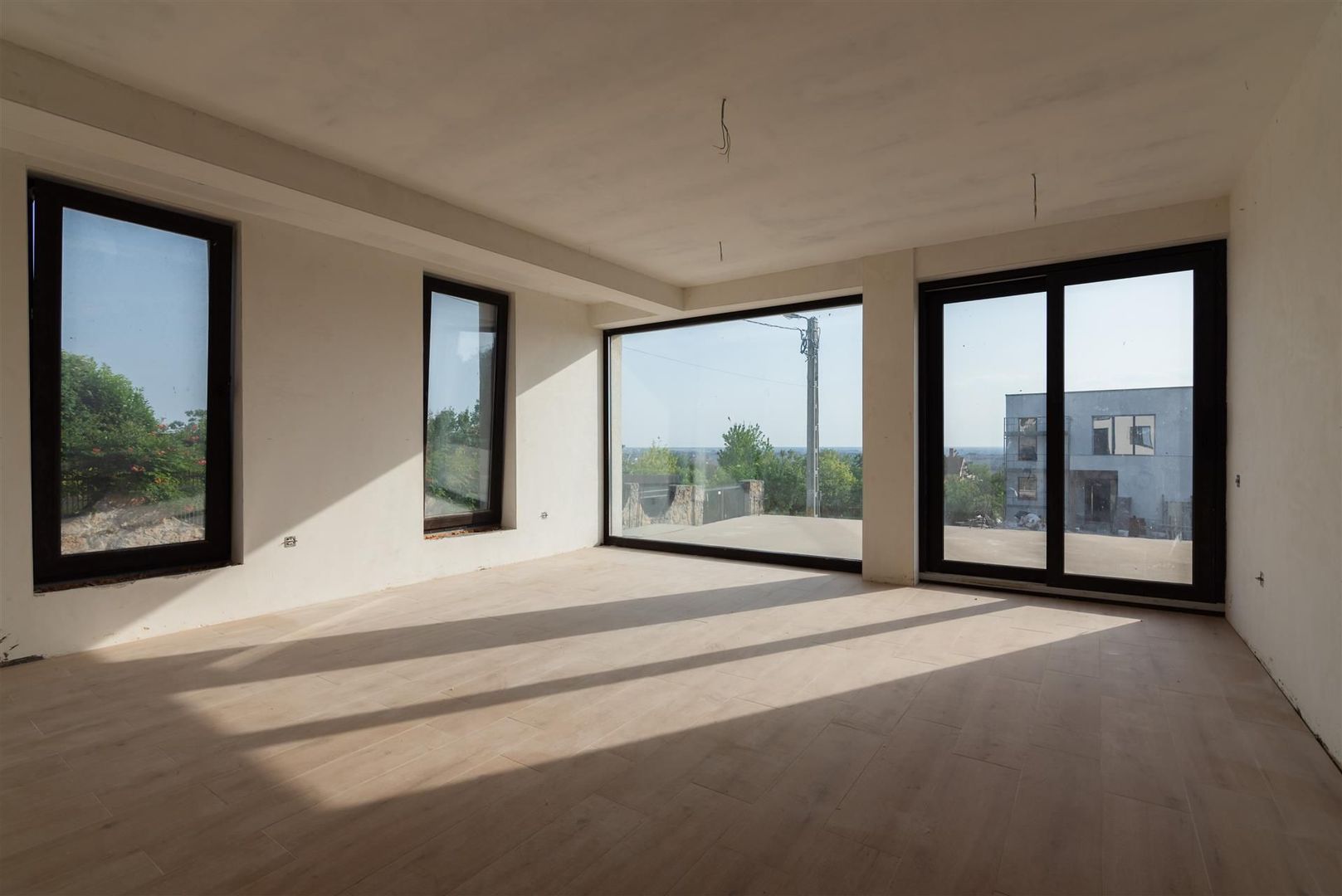 Vila Exclusivista Dealuri Dimitrie Anghel - Poză 1