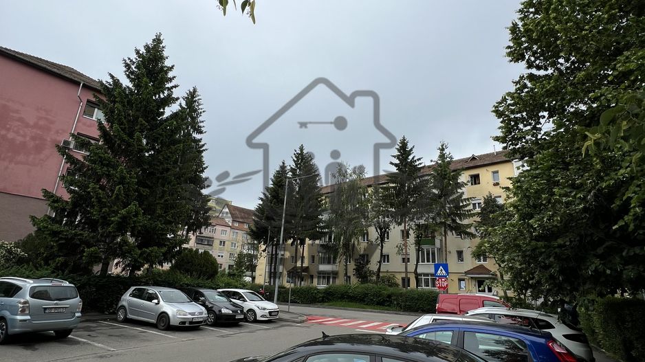 Ap 2 camere semidecomandat zona Bd. Mihai Viteazu/DE RENOVAT - Poză 11