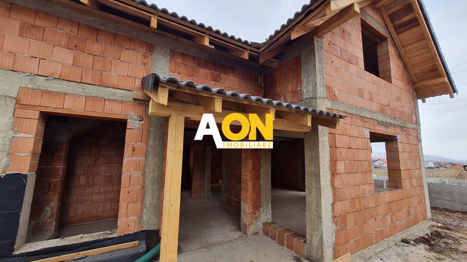 Casa 4 Camere la Rosu, 386 mp, Alba-Micesti - Poză 2