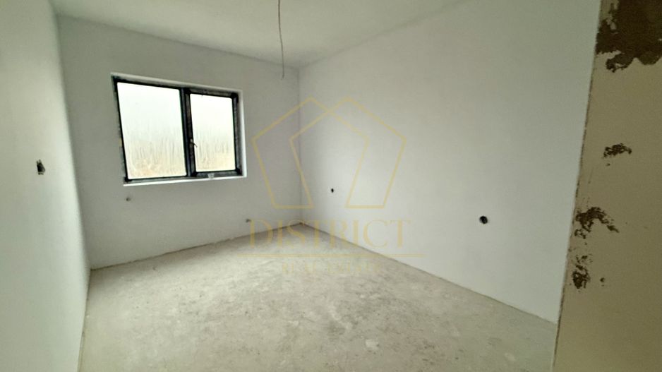 Duplex cu perete dublu cu toate utilitatile | Sanandrei - Poză 4