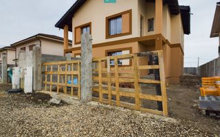 Duplex în Moșnița Nouă, în spate la Castel - Poză 8