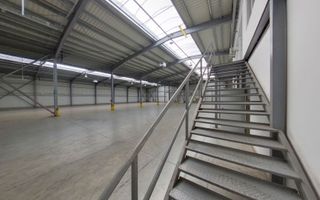 Parc industrial cu platformă betonată lângă A1 - Poză 9