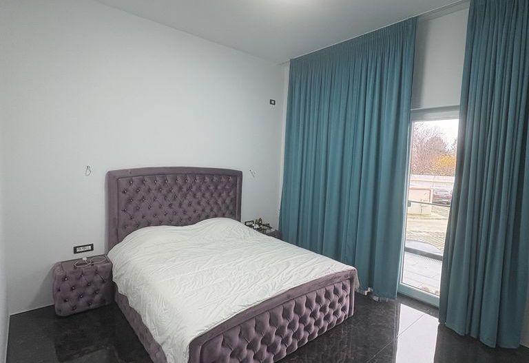 Apartament 2camere finisaje lux - Poză 10