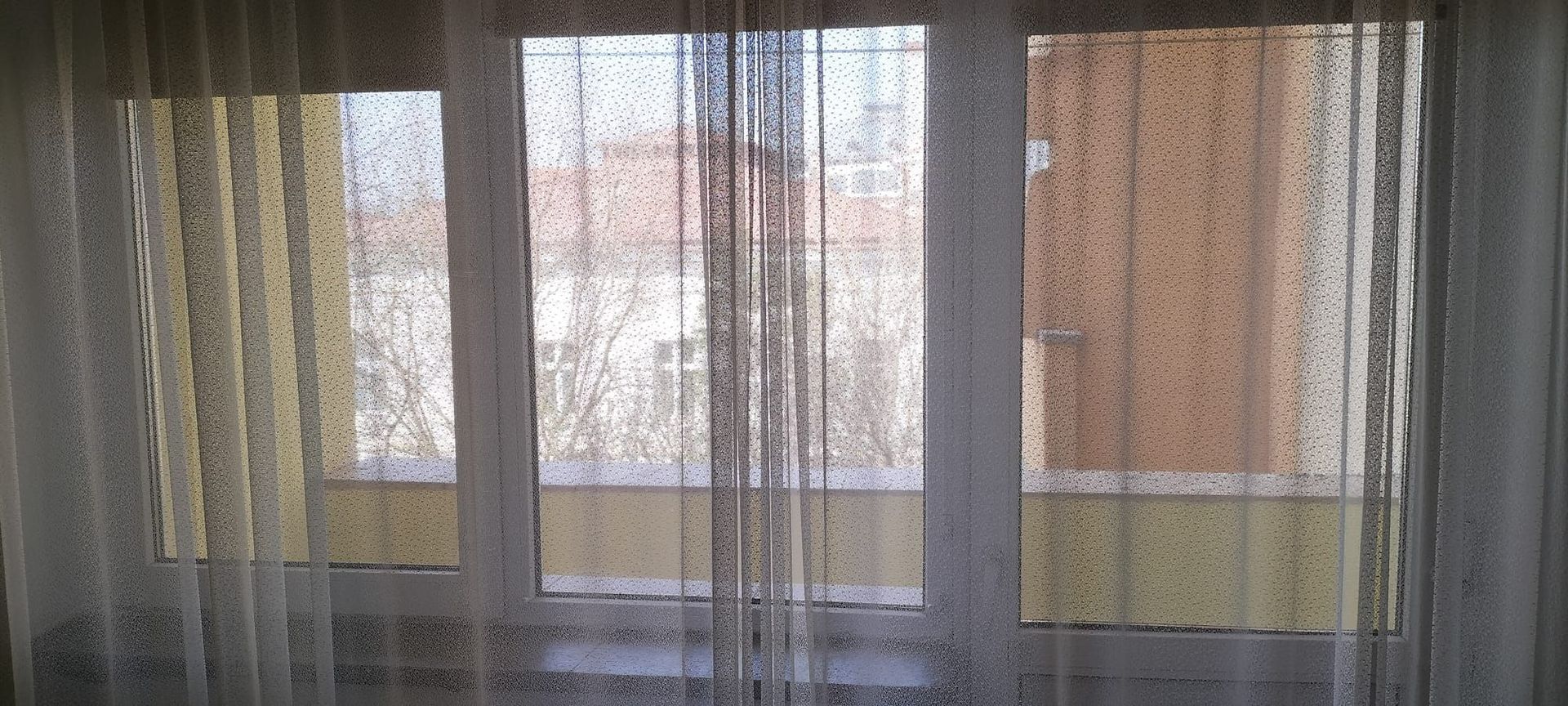 vind apartament 3 camere zona Centrala, etaj 2 - Poză 2