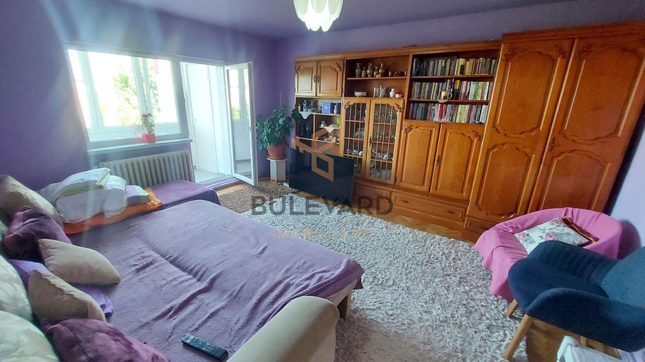 Apartament cu 4 camere decomandate + 2 locuri de parcare! - Poză 6