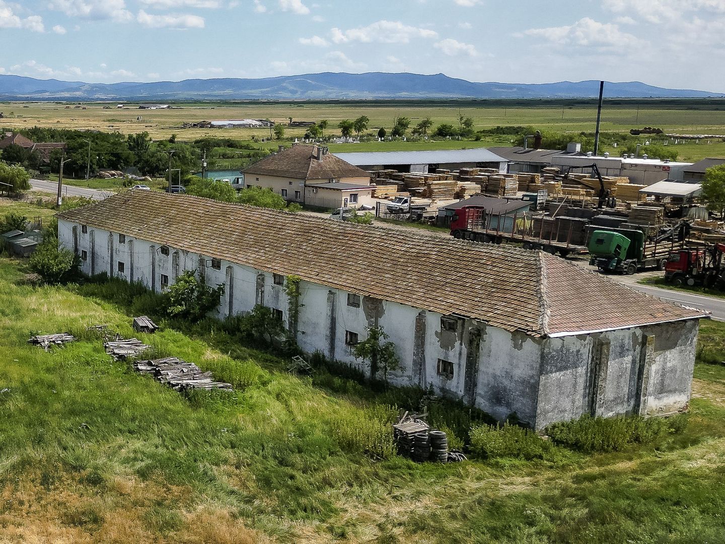 Oportunitate de investiție în localitatea Zărand - Poză 4