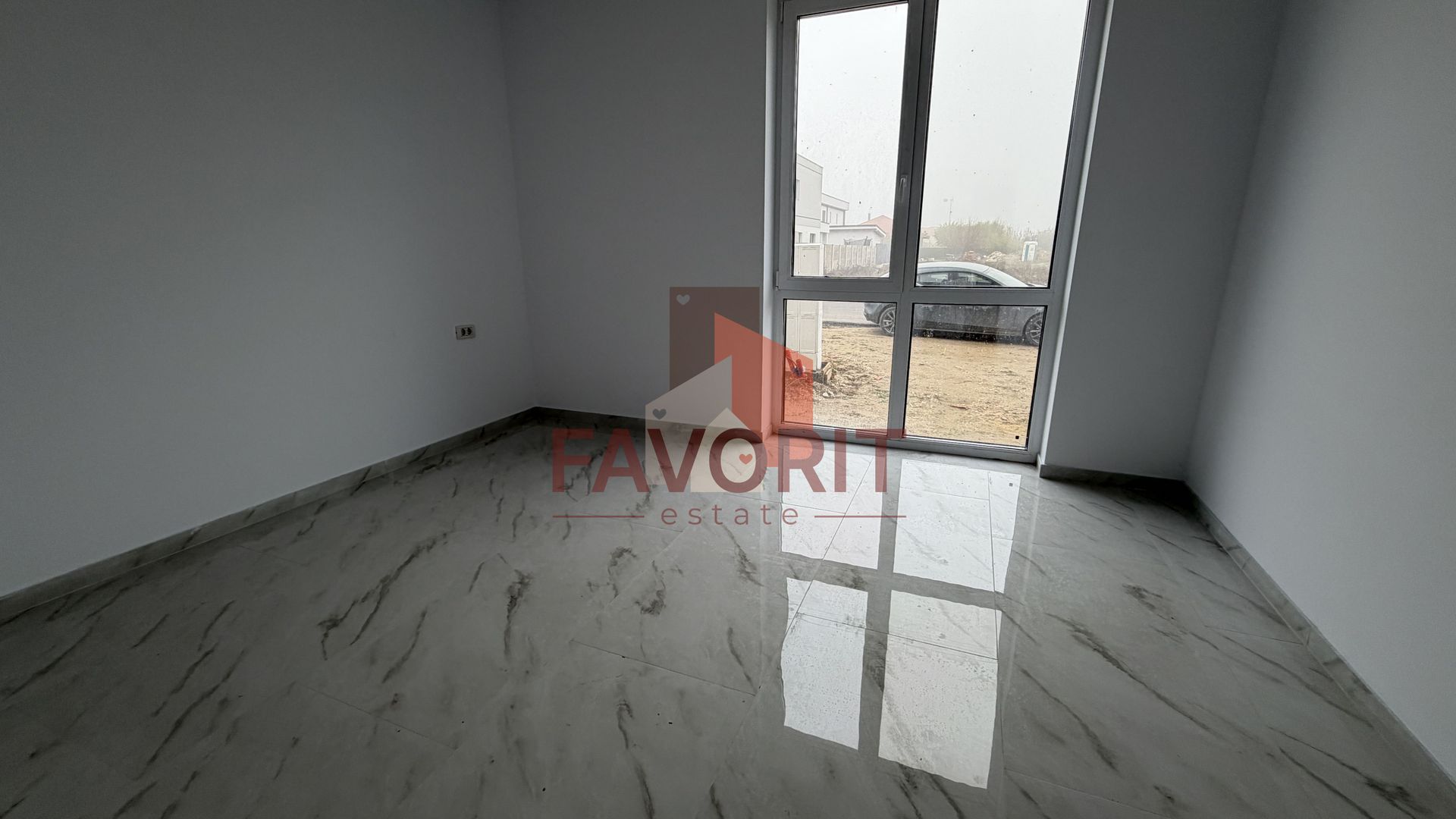 Apartament 2 camere | Decomandat | La asfalt | Curte + 2 locuri de parcare - Poză 7
