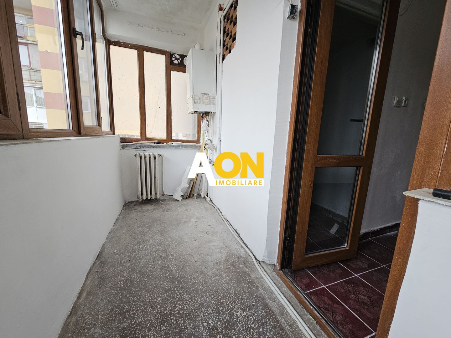 Apartament 3 camere, 78 mp utili, etaj 4 + pod + boxa 7 mp, Cetate - Poză 4
