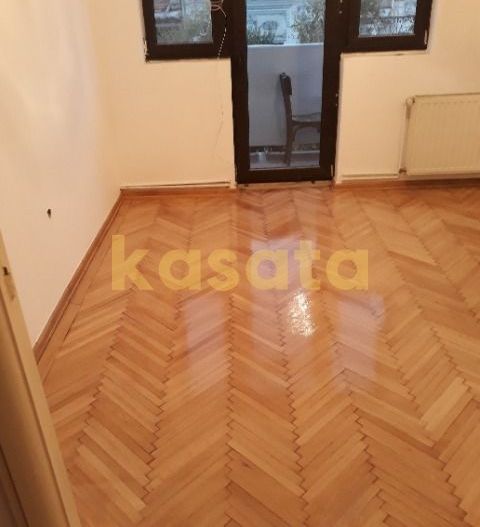 Apartament 4 camere ultracentral | Etaj 3/3 | Lift și renovare - Poză 13